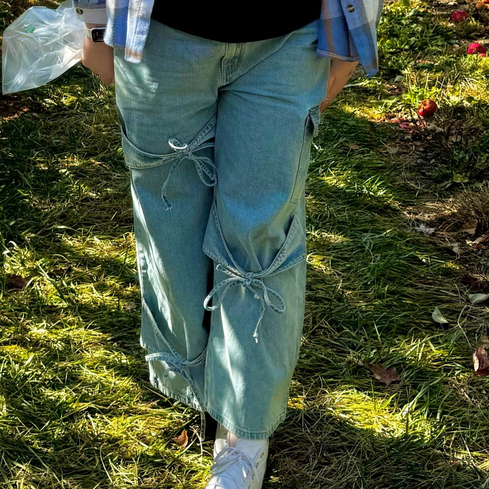 Cider Light Blue Boyfriend Jeans with Tie/Bow appliqué